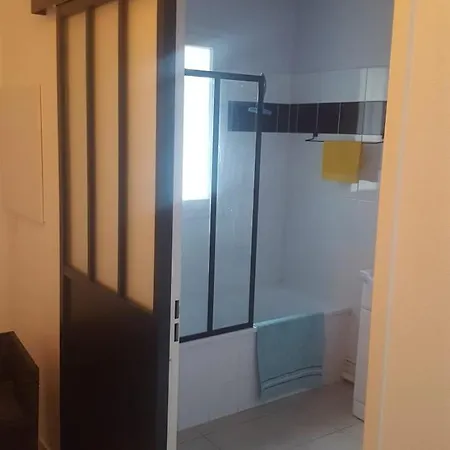 Le Calme A Leon Apartment Exterior photo