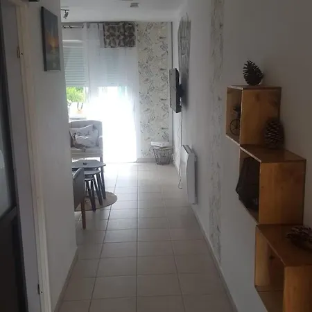 Le Calme A Leon Apartment Exterior photo